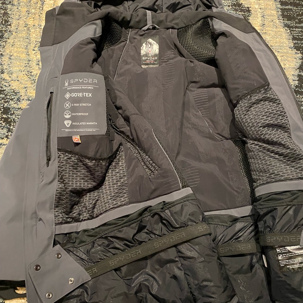 Ski Jacket Extra-Large Spider For Men Almost Bran… - image 6